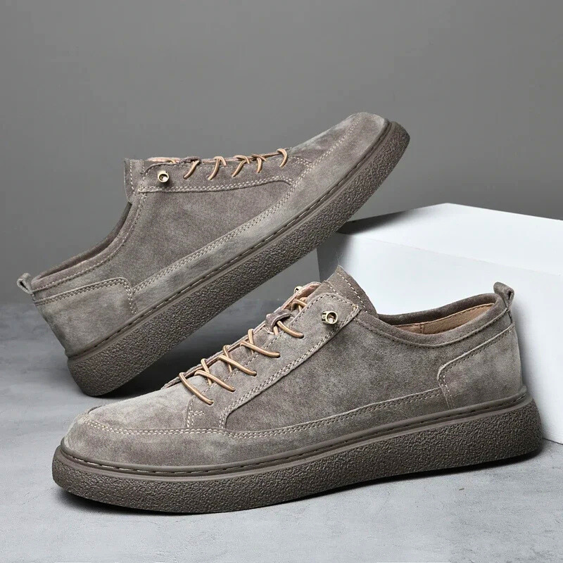 VIKTOR™ | Suede Sneakers